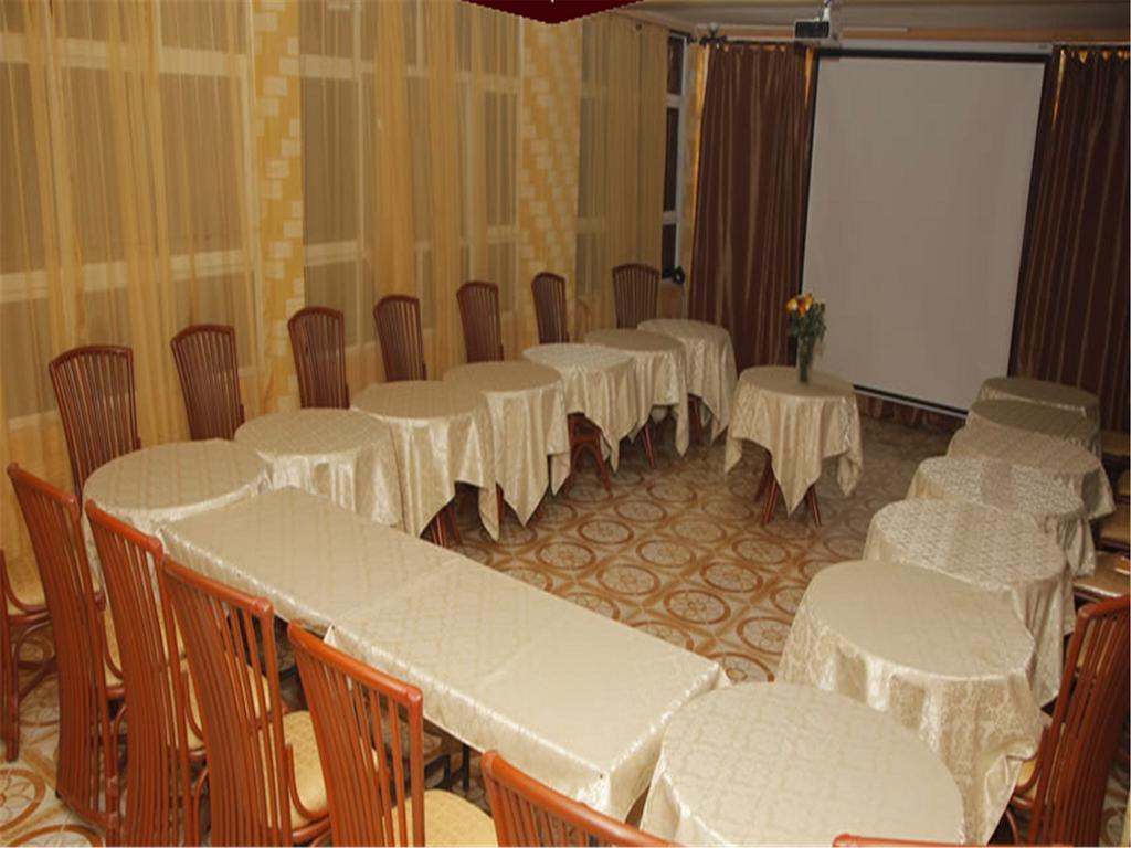 Pearl Palace Hotel Nairobi Exterior photo
